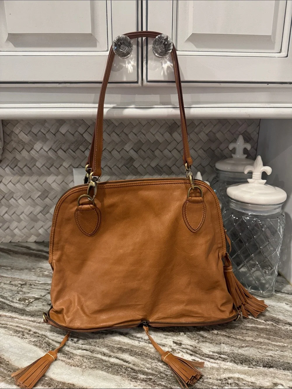 Tenuta Vannulo Women's Leather Shoulder Bag in Cognac Brown